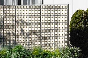 （参考画像：LIXIL 有孔ブロックウォール）